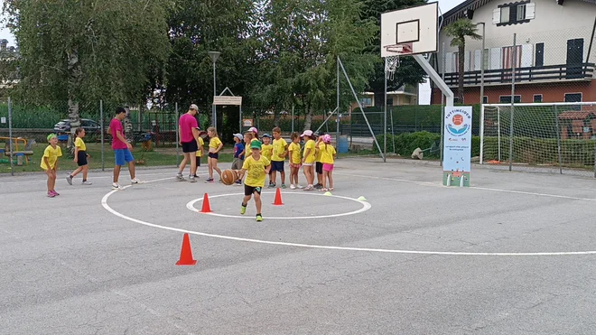 Bambini al torneo degli oratori 2023, organizzato da Fondazione Conad ETS